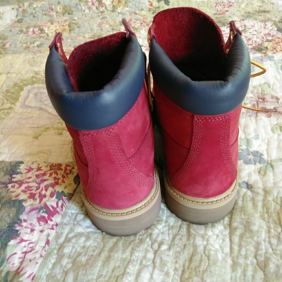 Boy's Timberland 6 Inch Premium Boots - Picture 5 of 8